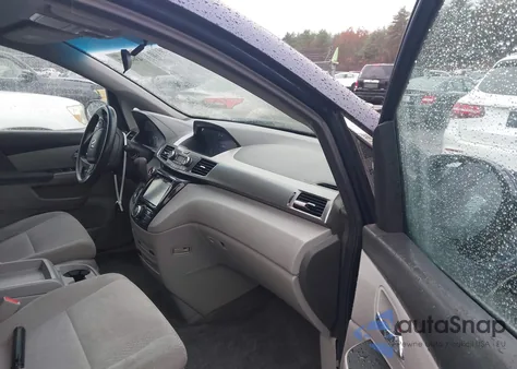 2016 Honda Odyssey Se из США, поврежденный, VIN 5FNRL5H39GB077763